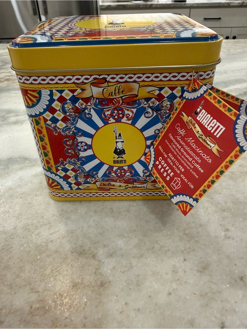 Bialetti x Dolce & Gabbana tin with coffee press ground coffee